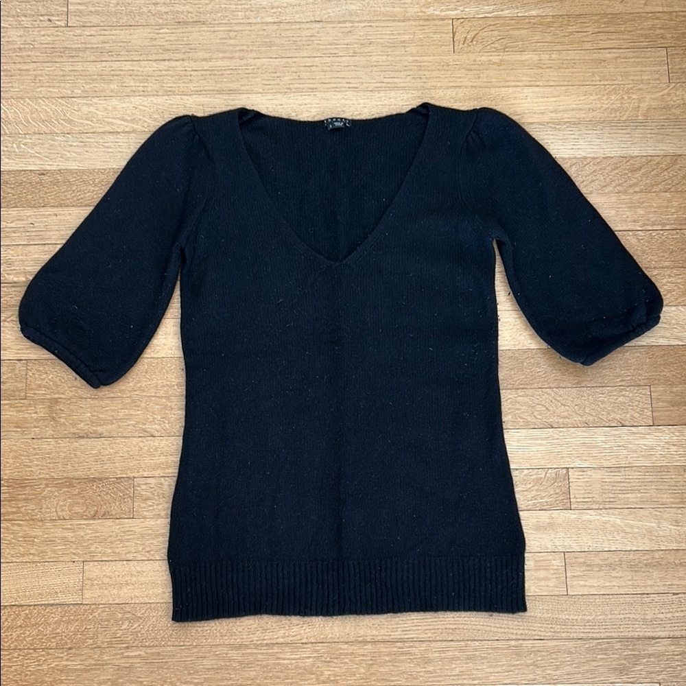 THEORY black cashmere short sleeve sweater size small v-neck puff sleeve
